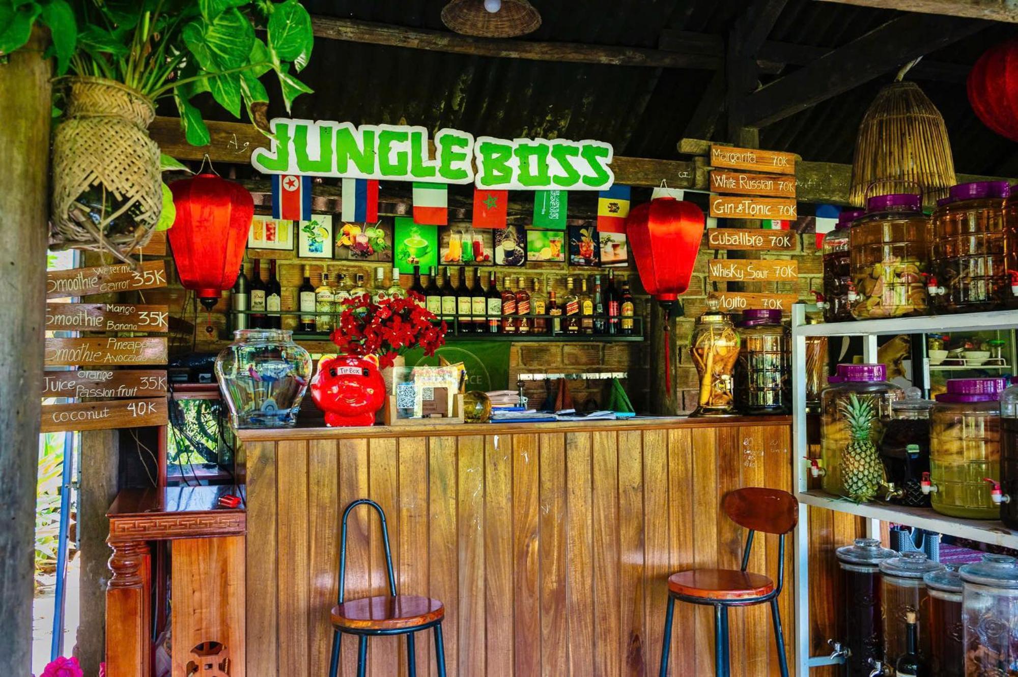 Jungle Boss Homestay Phong Nha Exterior foto